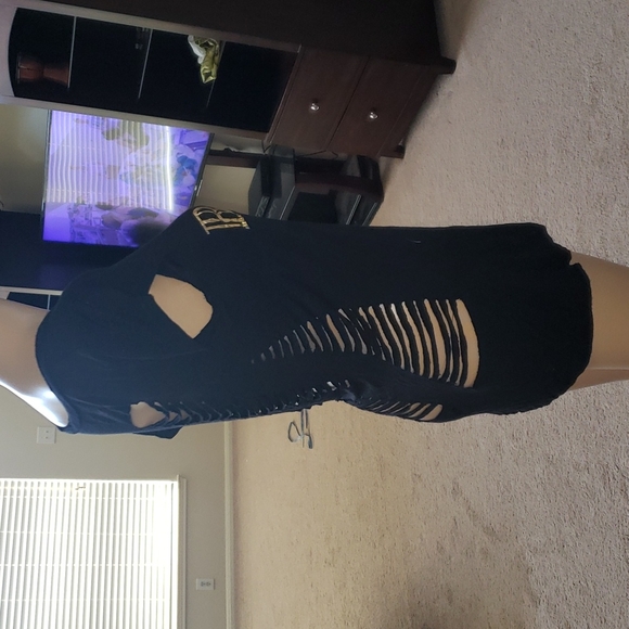 "Ballin Paris" xs cap sleeve back shredded cut outs - Picture 4 of 5